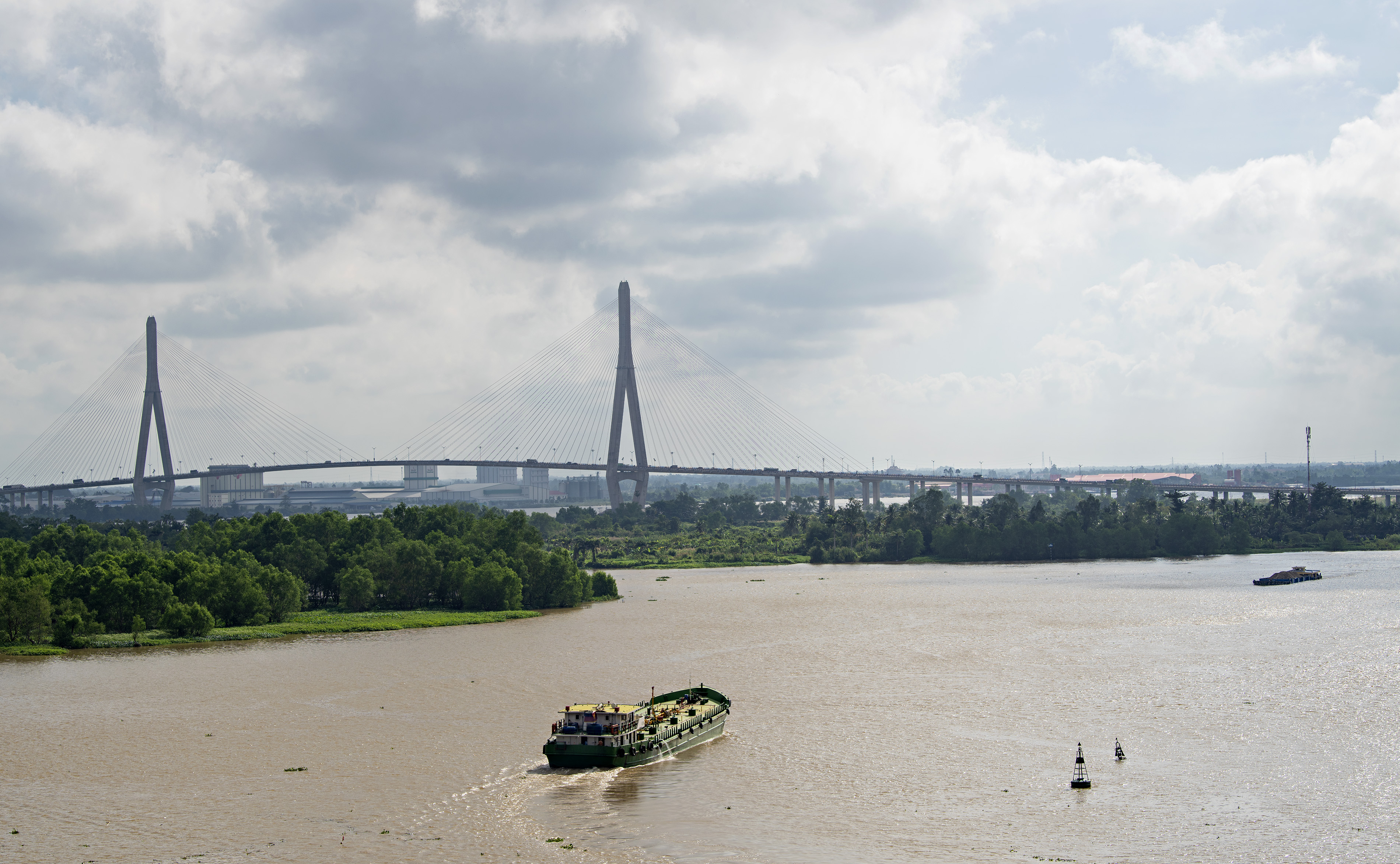 Vận tải thủy nội địa tại khu vực Đồng bằng sông Cửu Long: Tháo gỡ 